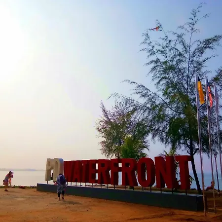 Pd D'Wharf Seaview & Sunset Suite Port Dickson Exterior photo